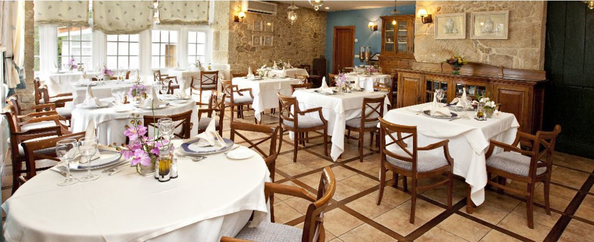 Termas De Cuntis - Hotel Castro Do Balneario ภายนอก รูปภาพ